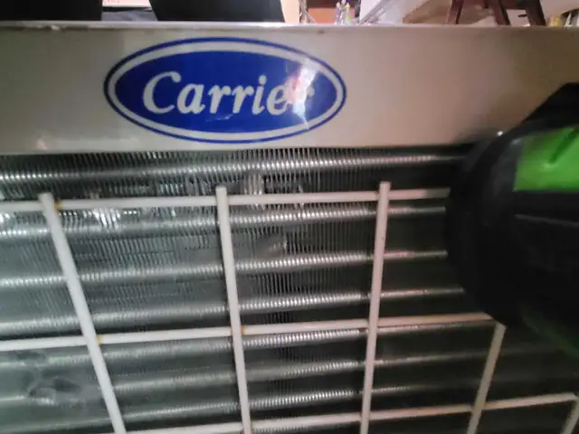 climatiseur de fenêtre de 12000 btu  in Heating, Cooling & Air in City of Montréal - Image 5