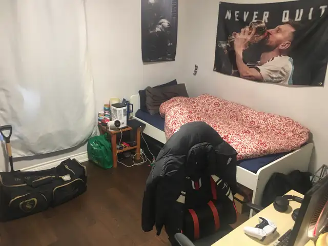 comfy room downtown in beautiful family home (furn)63848999879553122