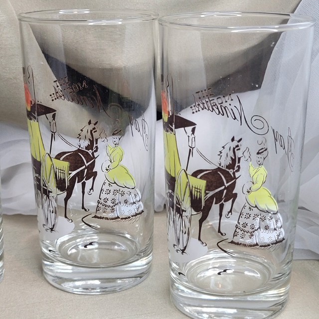 Set of 4 Vintage Anchor Hocking "Gay Nineties" 5 1/2" Tall Glass in Arts & Collectibles in Markham / York Region - Image 2