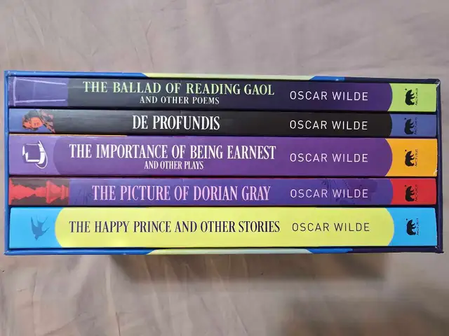 NEW - The Oscar Wilde Collection Box Set in Fiction in Edmonton - Image 3