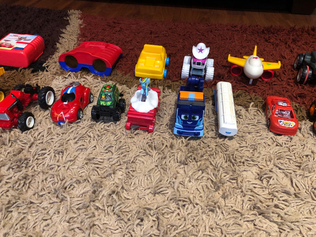 *NEWLY LISTED* Random lot of toys in Toys in City of Toronto