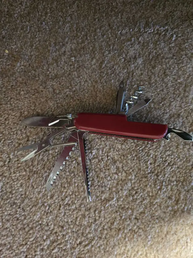 Multifunction Knife in Hand Tools in Mississauga / Peel Region - Image 3