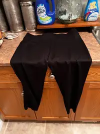 Black crop pants 