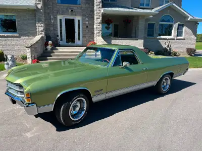 Rare 1971 GMC Sprint, 350 with auto transmission. In excellent condition, new paint, chrome, all aro...