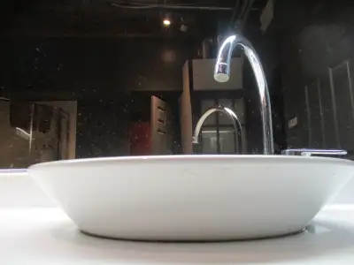 VASQUE LAVABO KOHLER Et  ROBINET MITIGEUR GROHE, View more
