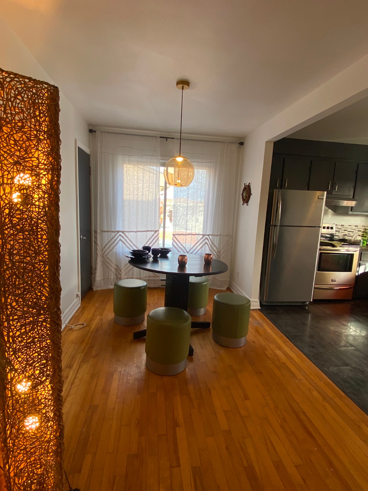 FURNISHED & ALL INCLUSIVE _ Unit in a TRIPLEX — photo 3