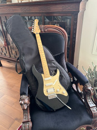 Guitare électrique Yamaha Pacifica.