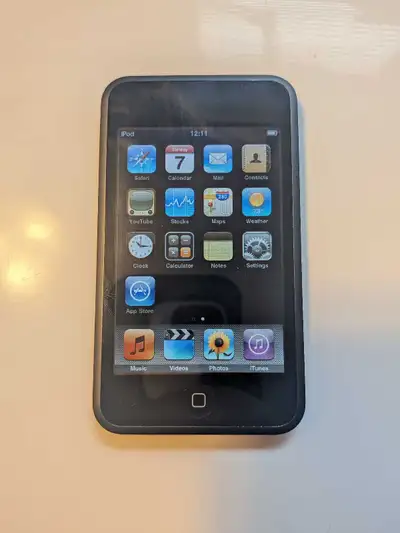iPod Touch 1st Gen, View more