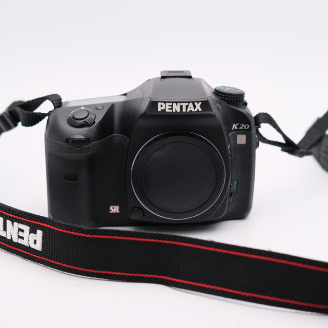 [MINTY] PENTAX RICOH K20D DSLR with the 2 KIT ZOOM LENSES in Cameras & Camcorders in Ottawa - Image 2