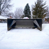 Poussoir à neige en forme de U pour chargeuse compacte