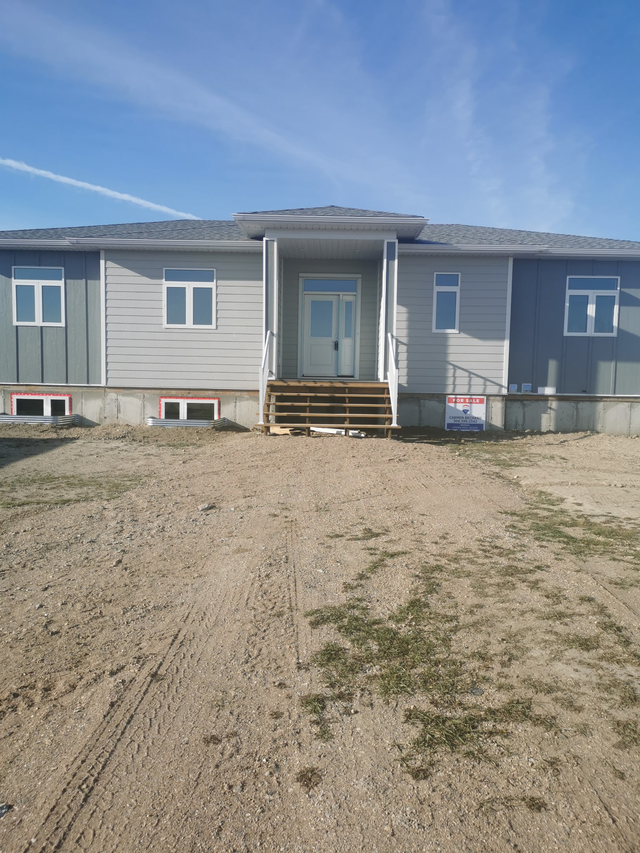 Lakefront Home and Lots For Sale in Saskatchewan in Houses for Sale in Regina - Image 4