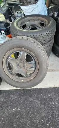 Tire for sale 225/65/17