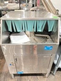 Used Moyer Diebel DF low-temp rotating glass washer at Jacobs