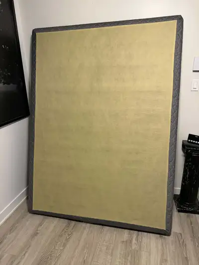 Sommier lit queen, View more