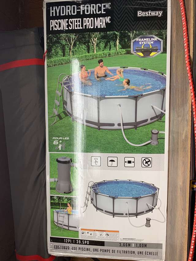 Hydro-force™ Steel Pro Max Round Swimming Pool, 12-ft in Hot Tubs & Pools in City of Toronto - Image 3