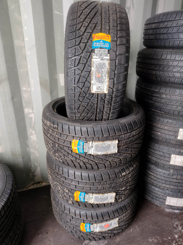 #1685500 4 Pneus d'hiver PIRELLI WINTER 240 SOTTOZERO 275/35R19 dans Pneus et jantes  à Longueuil/Rive Sud