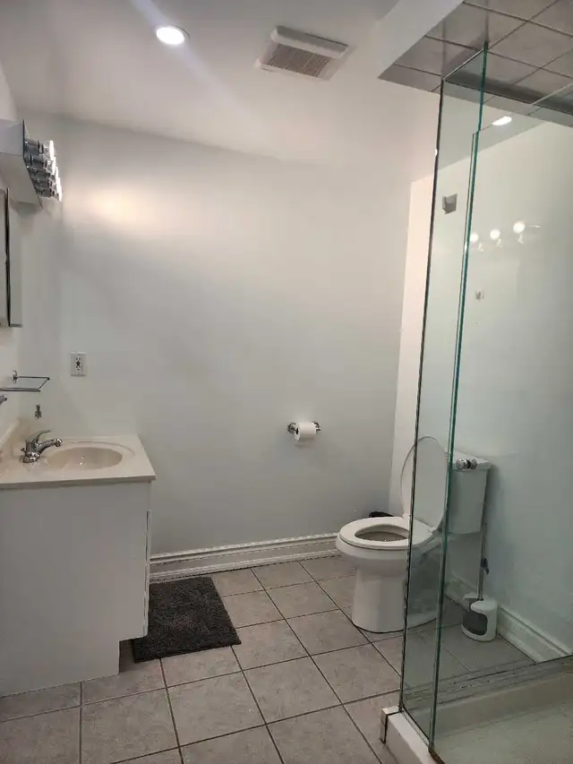 Furnished basement studio for 1 person for rent in Long Term Rentals in Markham / York Region - Image 6