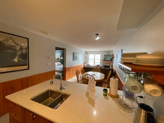 Condo For rent at Silverstar Mtn Resort shoulder season only in Long Term Rentals in Kelowna - Image 4