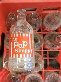 1 Quart Vintage The Pop Shoppe 32oz Bottle 