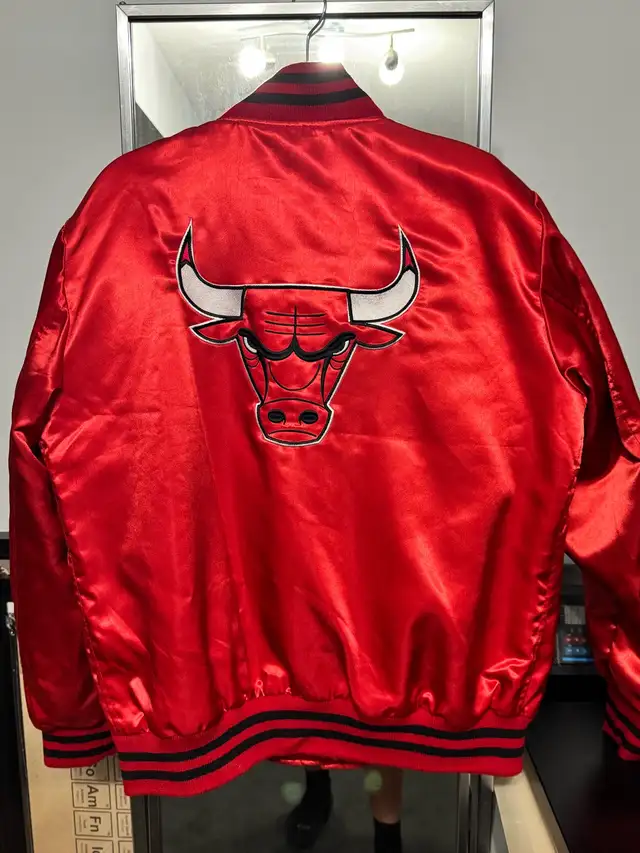 Bulls Red Bomber Jacket Men’s XL in Men's in Red Deer - Image 3
