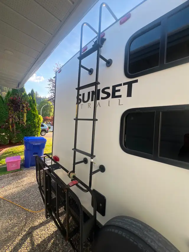 2022 CrossRoads Sunset Trail 188BH - Bunkhouse Travel Trailer in Travel Trailers & Campers in Chilliwack - Image 4