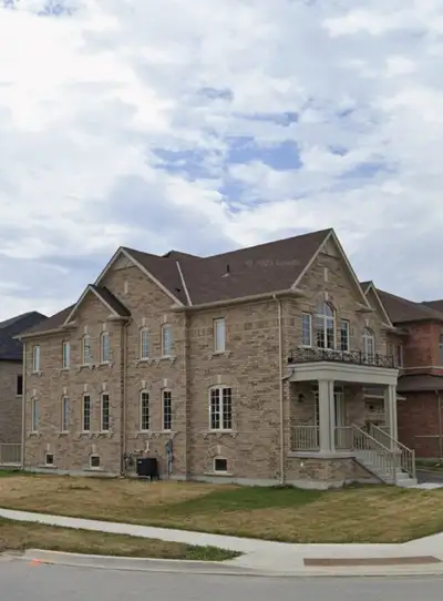 Room for rent with shared washroom with one person only Available NOV 1st The room is newly renovate...