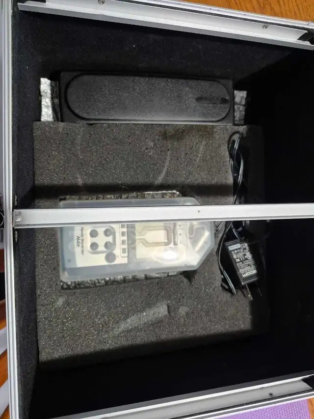 ZOOM H4N in Pro Audio & Recording Equipment in London - Image 3