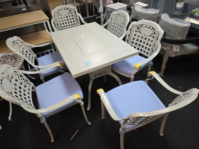 7-Piece Cast Aluminum Patio Set w/ Fire Pit Table in Patio & Garden Furniture in Markham / York Region - Image 3