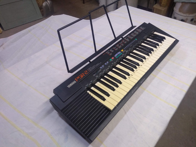 Yamaha PSR-2 Keyboard in Pianos & Keyboards in Truro - Image 2