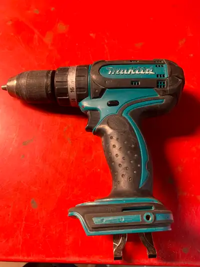 Perceuse MAKITA 18 V, View more