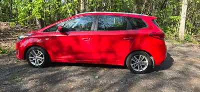 Kia Rondo automatic transmission runs and drives good, no rust. Remote start. Has heated seats; heat...