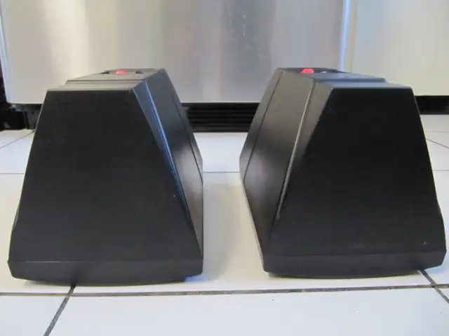 Classic Advent Calypso 5" Satellite Speakers Made In The USA in Speakers in Mississauga / Peel Region - Image 8