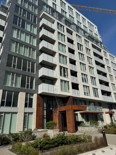 Condo Westbury Luxe 31/2 , MTL $1800 ,parking et Storage
