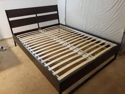 queen bedroom set (matress included), View more
