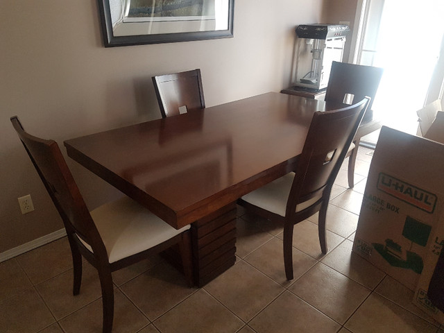 Dining room set 6 chairs  in Dining Tables & Sets in Penticton - Image 4