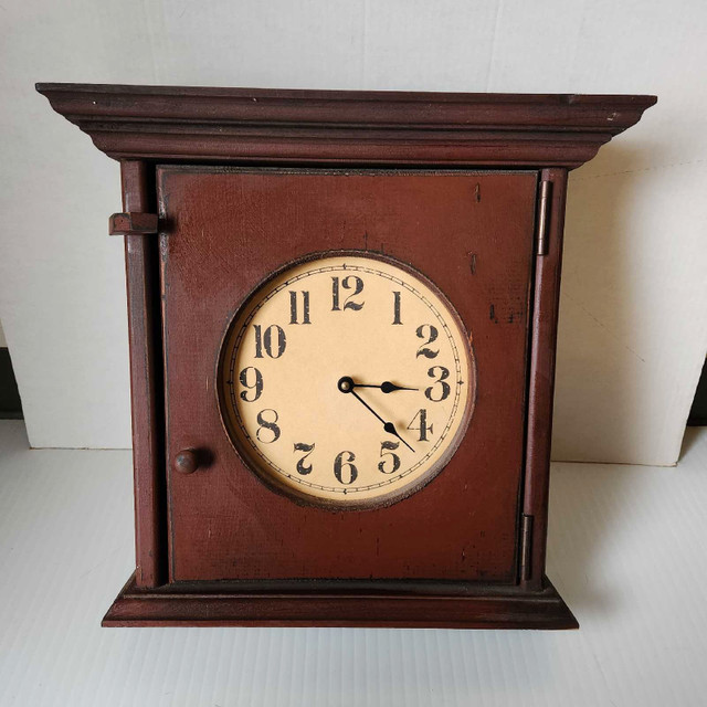 Wall Clock in Home Décor & Accents in Peterborough
