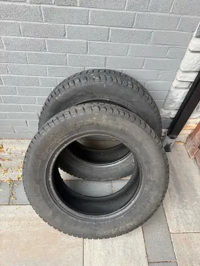 90$ for the 2! They are in very good condition. Winter tires!