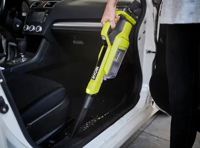 ryobi cordless hand vacuum  in Power Tools in Markham / York Region - Image 4