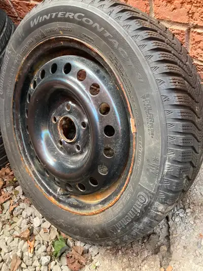 205/55 R16 tire on rim in excellent condition