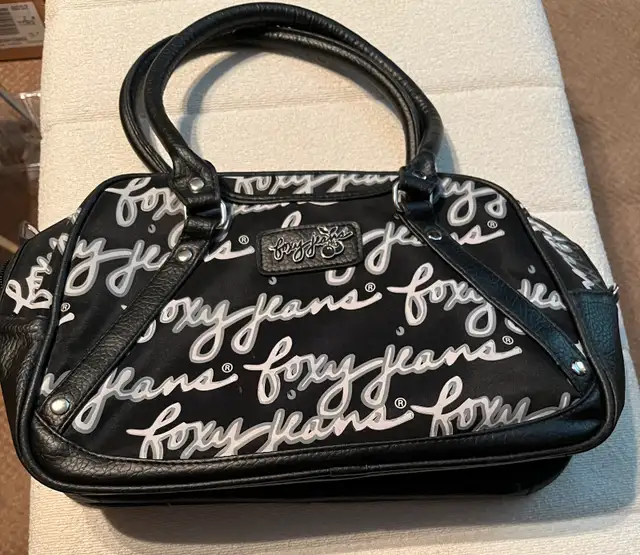 Foxy Jeans Satchel63234474324995121