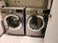 Washer and dryer - machine a laver et seche-linge