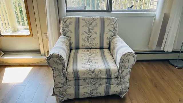 Urgent moving sale- sofa set with cover in Couches & Futons in City of Halifax - Image 4