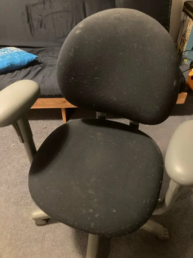 Steelcase Office Chair in Chairs & Recliners in Mississauga / Peel Region - Image 2