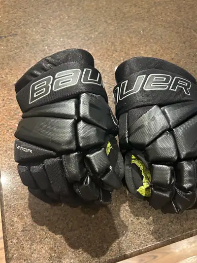 youth hockey gloves, View more