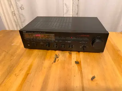 Yamaha RX-500U receiver, View more