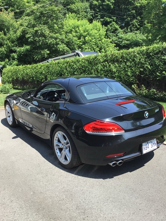 BMW Z4 2009 Convertible — photo 2