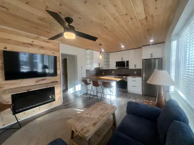Designer 1-Bedroom | Fully Furnished | Walk to Downtown Bracebridge Available May 1 | Month-to-Month...