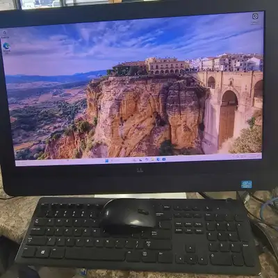 Dell Optiplex 9010 All-In-One, View more