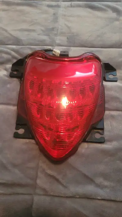 This Suzuki Boulevard M109r taillight is in good condition and ready to install. As you can see from...