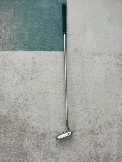 Knight Model 2 controlled roll matrix putter RH 34”, View more